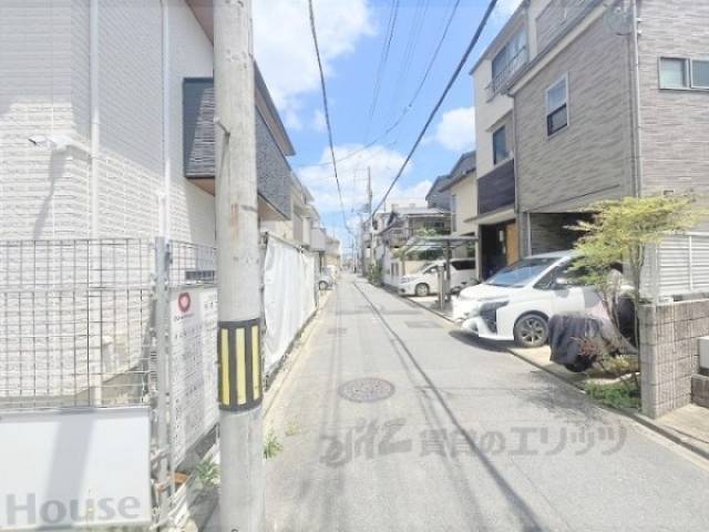 エントランス　前面道路