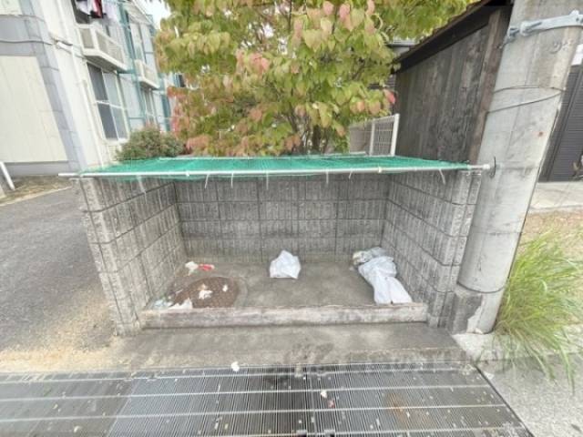 ゴミ置き場