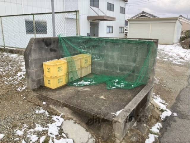 ゴミ置き場