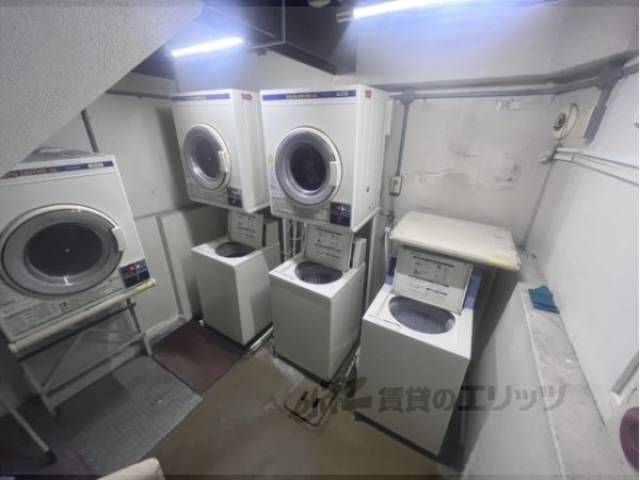コインランドリー