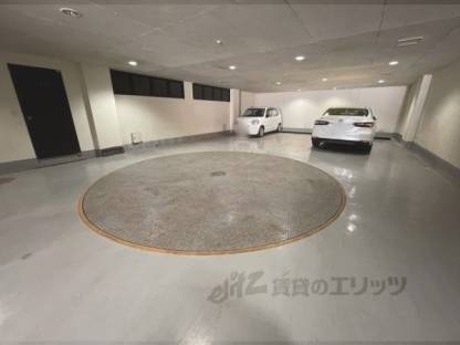 ターンテーブル