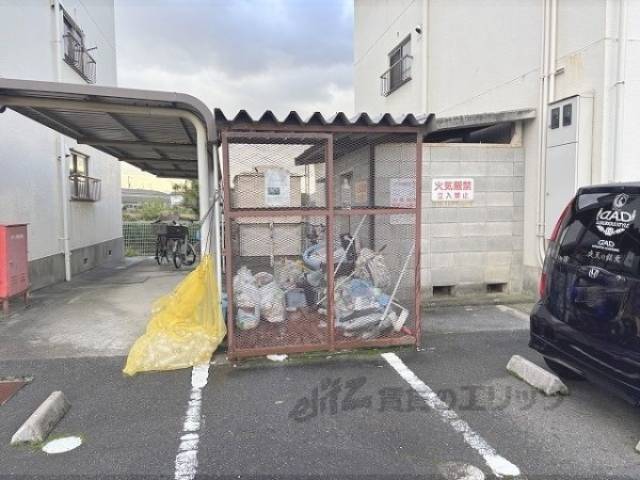 ゴミ置き場