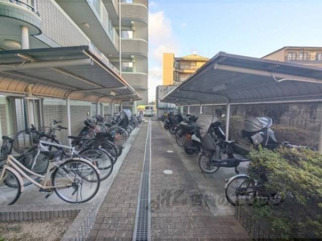 駐輪場