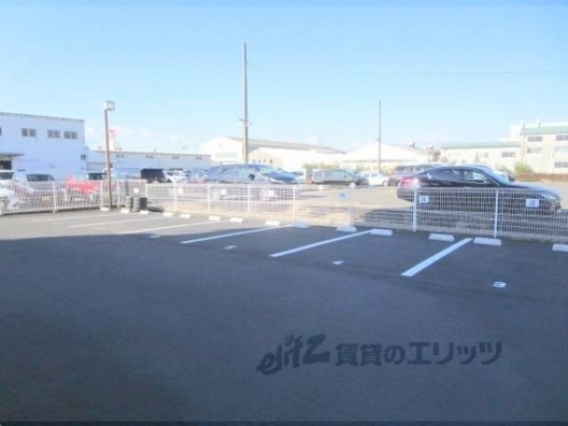 駐車場　敷地内駐車場