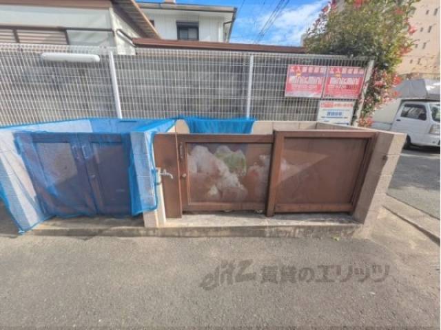 ゴミ置き場