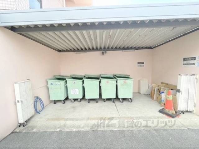 ゴミ置き場