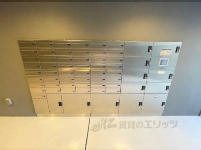 宅配ボックス