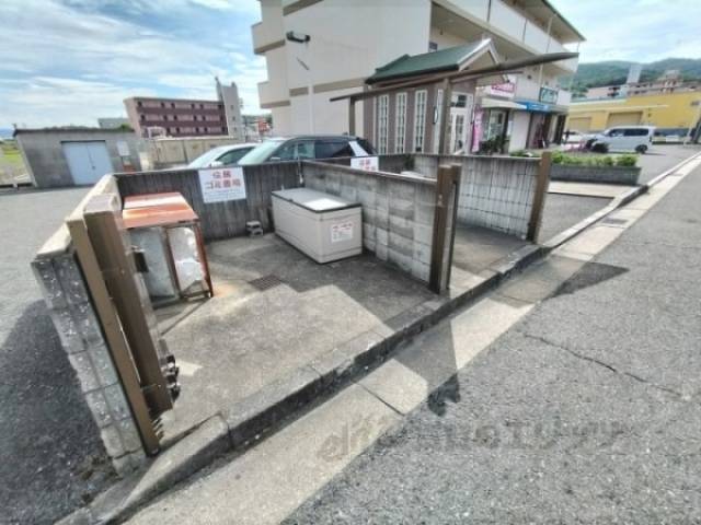 ゴミ置き場