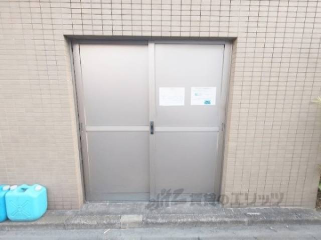 ゴミ置き場