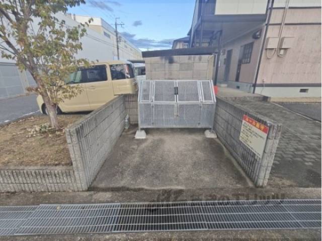 ゴミ置き場