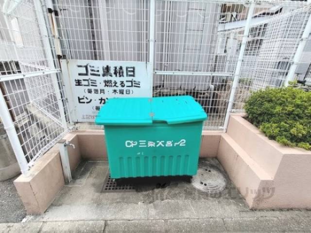ゴミ置き場