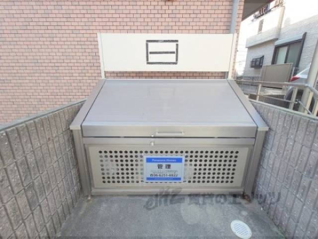 ゴミ置き場