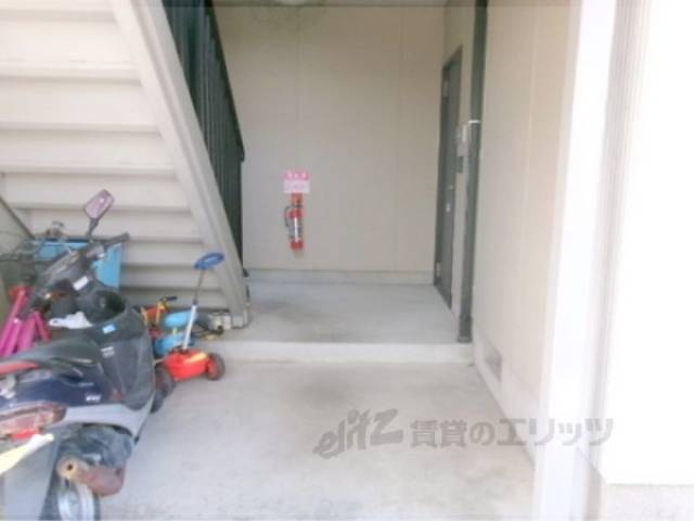 エントランス　階段