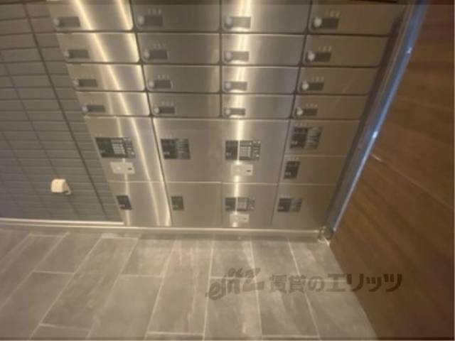 宅配ボックス　オートロック内側
