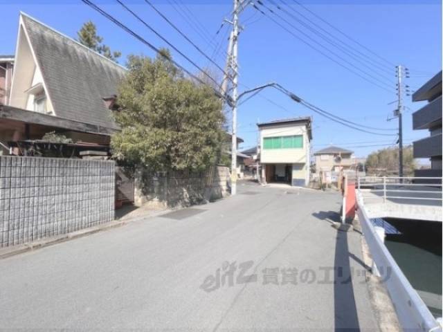 前面道路　北側