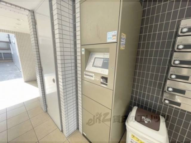 宅配ボックス
