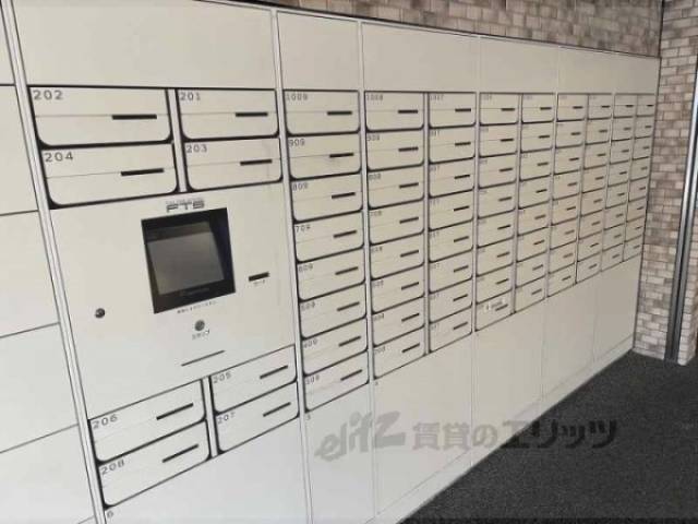 集合ポスト　宅配ボックス