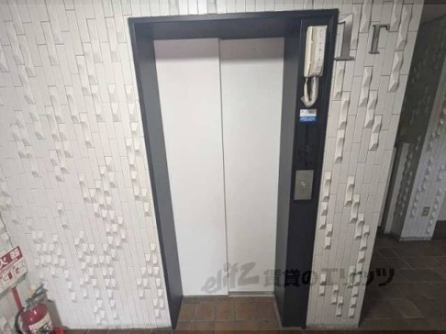 エレベーター