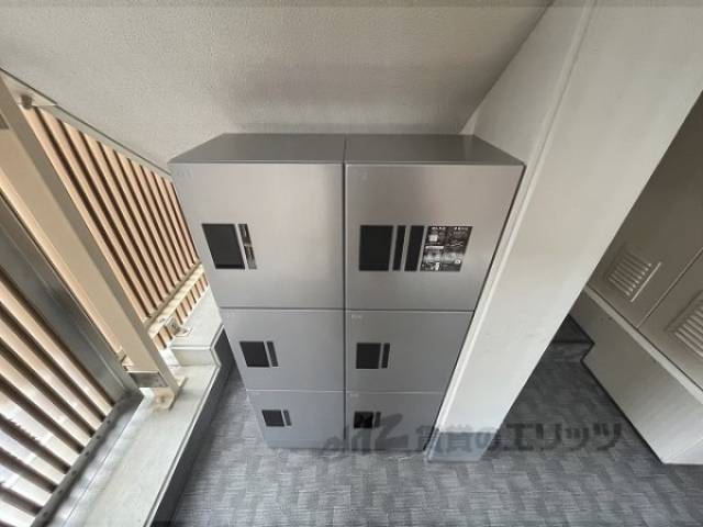 宅配ボックス