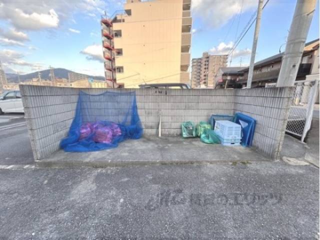 ゴミ置き場