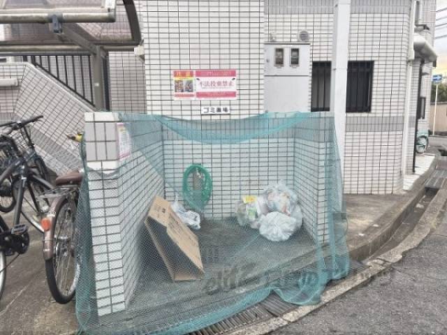 ゴミ置き場