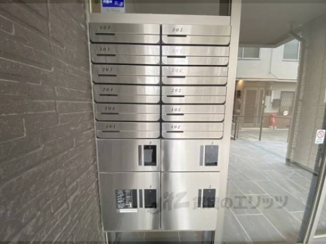 集合ポスト　・宅配ボックス