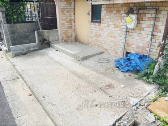 玄関前スペース