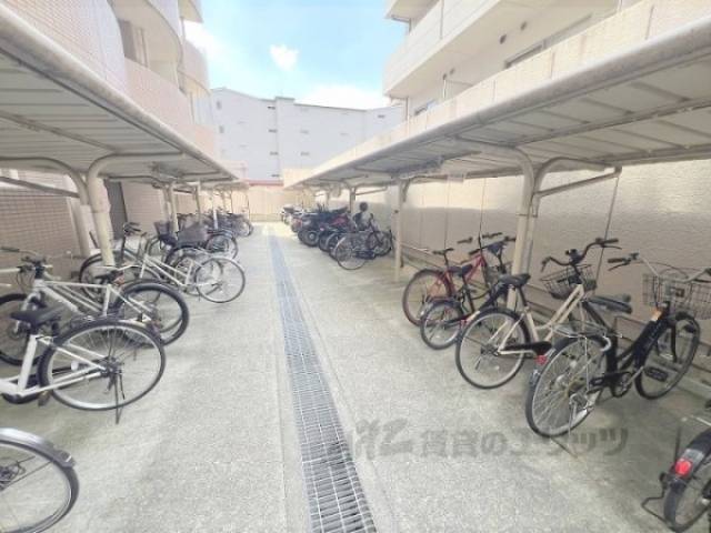 駐輪場