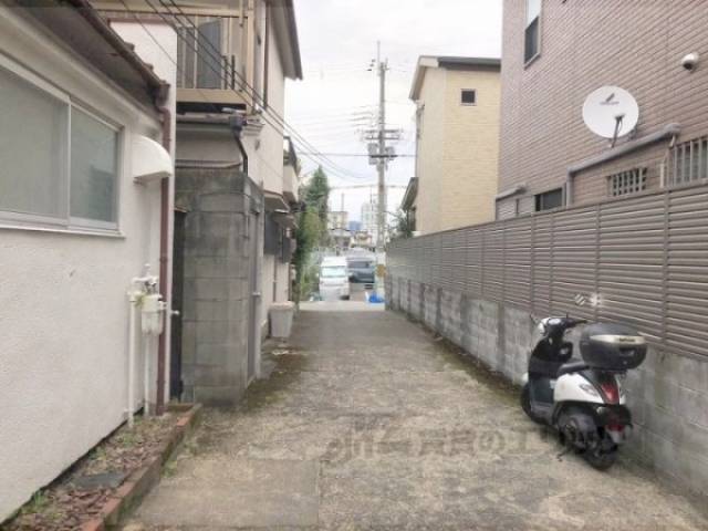 前面道路　北向き