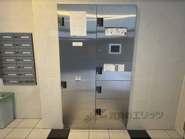 宅配ボックス