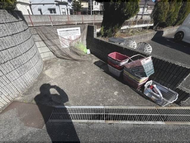 ゴミ置き場