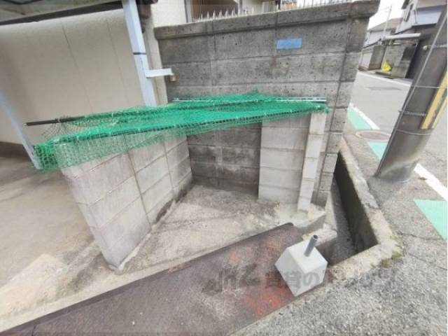 ゴミ置き場
