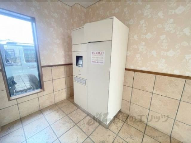 宅配ボックス