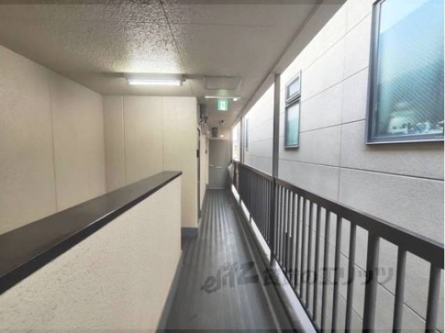 廊下　三階