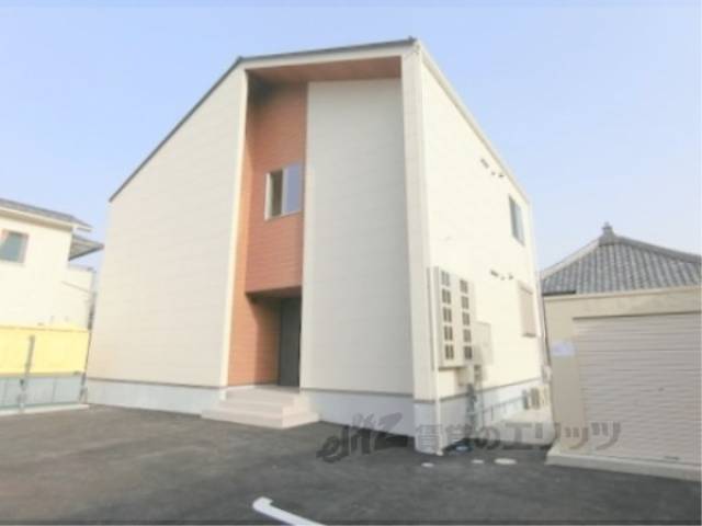 建物玄関前