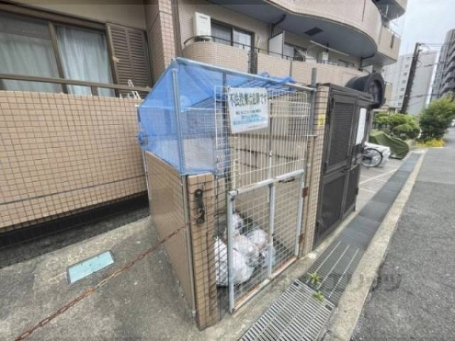 ゴミ置き場