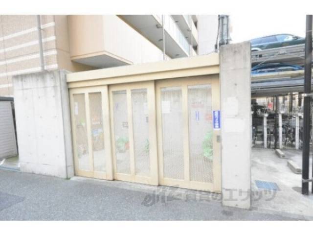 ゴミ置き場