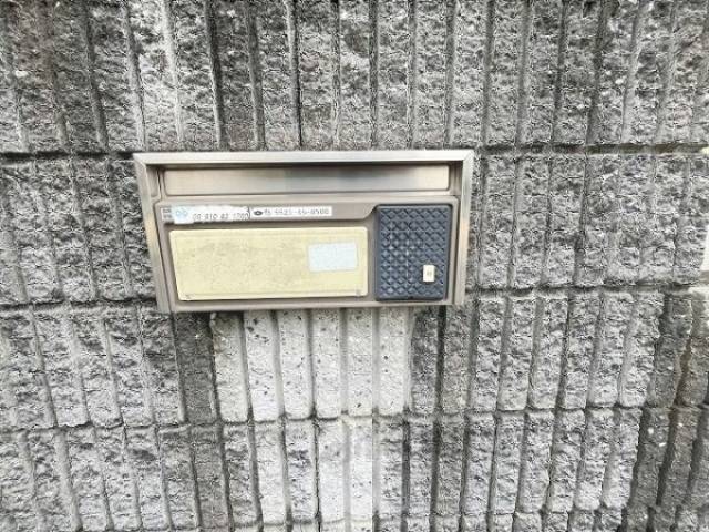 インターホンとポスト