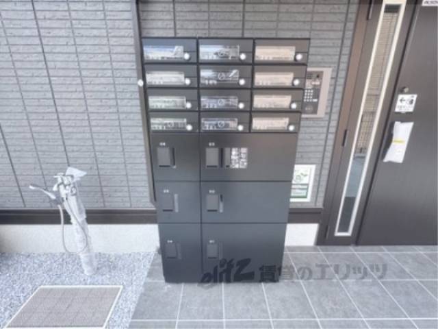 宅配ボックス