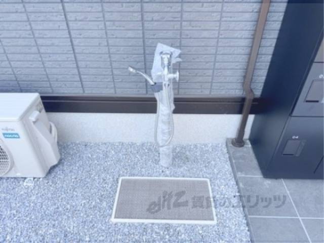 水