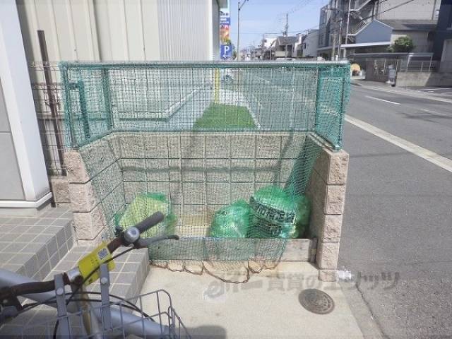 ゴミ置き場