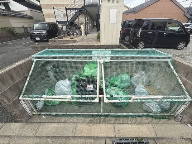 ゴミ置き場