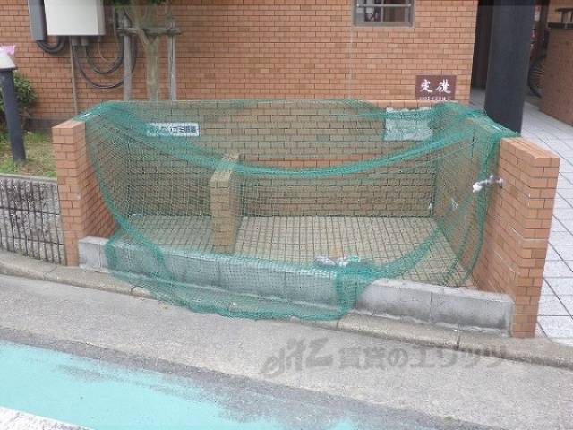 ゴミ置き場