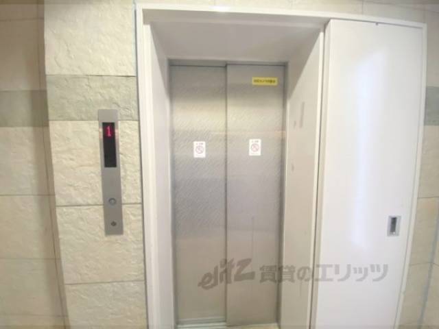 エレベーター