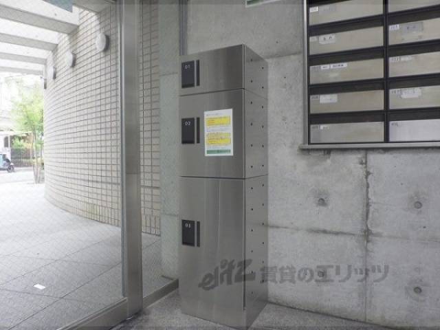 宅配ボックス