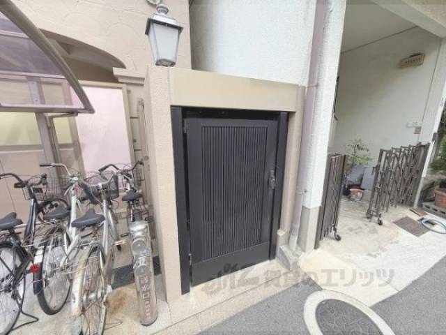 ゴミ置き場