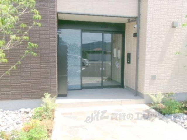 玄関前アプローチ