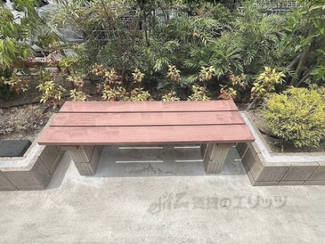 ベンチ