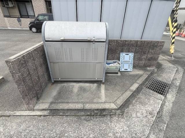 ゴミ置き場