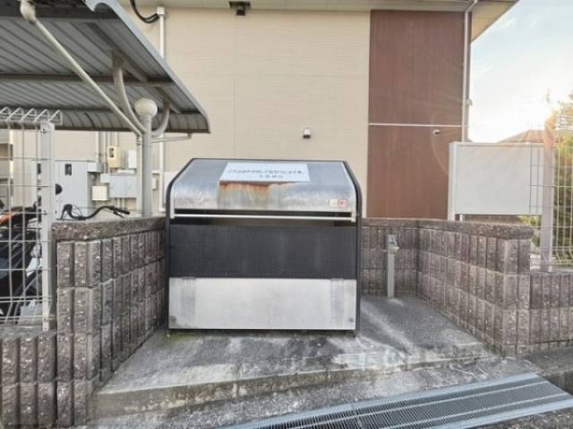 ゴミ置き場